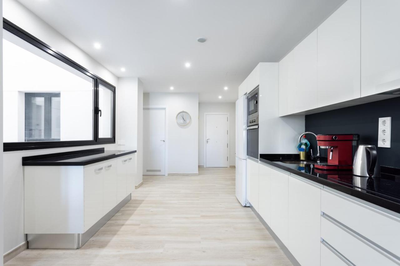New 140M2 Loft-Style Flat At Town Heart, 3 Beaches Close Casa Leon El Médano المظهر الخارجي الصورة
