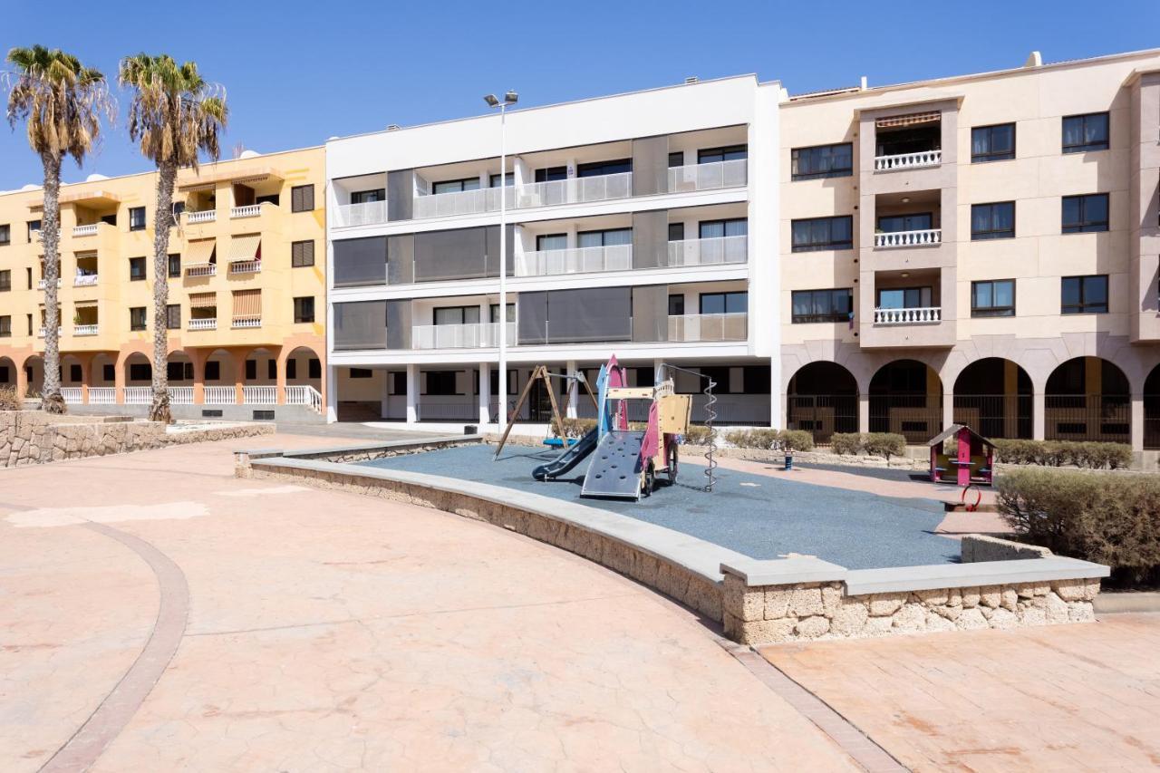 New 140M2 Loft-Style Flat At Town Heart, 3 Beaches Close Casa Leon El Médano المظهر الخارجي الصورة