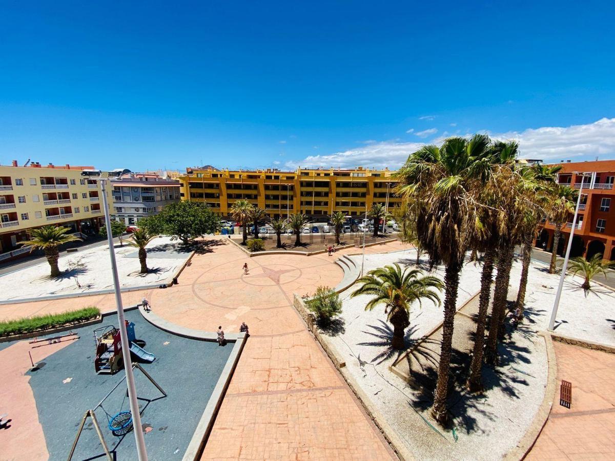 New 140M2 Loft-Style Flat At Town Heart, 3 Beaches Close Casa Leon El Médano المظهر الخارجي الصورة