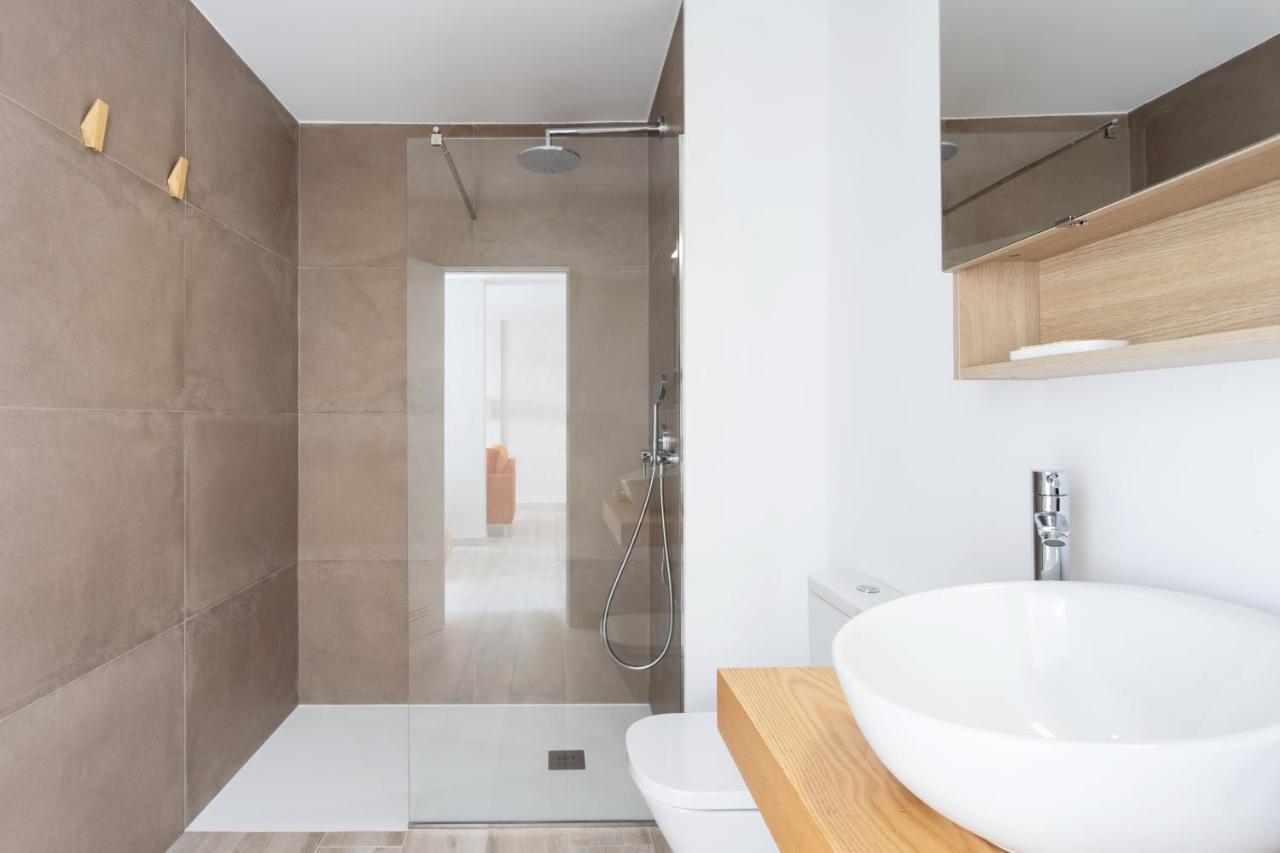 New 140M2 Loft-Style Flat At Town Heart, 3 Beaches Close Casa Leon El Médano المظهر الخارجي الصورة